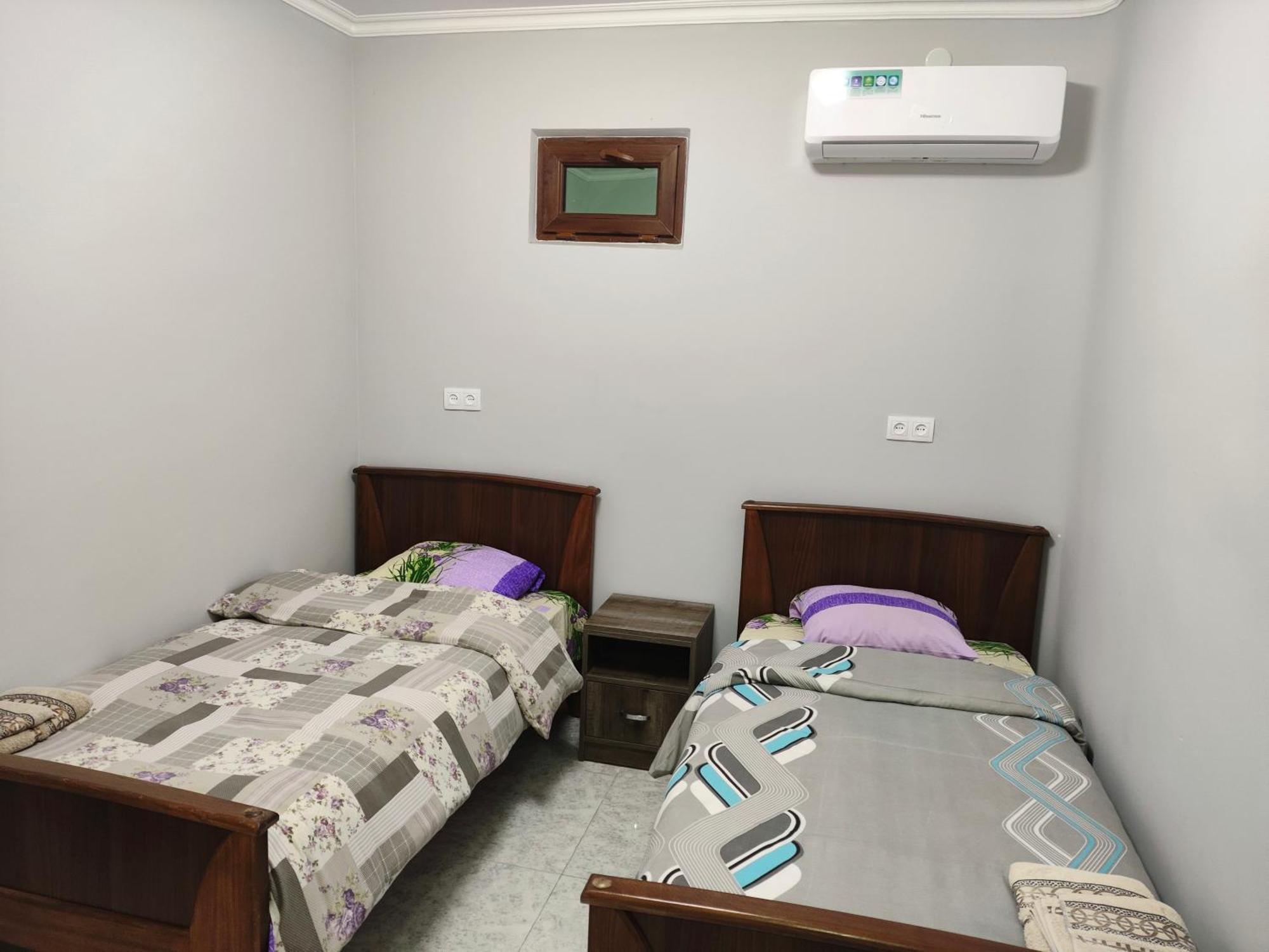 Apex Rest House Of 10 Rooms And Pool Γιερεβάν Εξωτερικό φωτογραφία